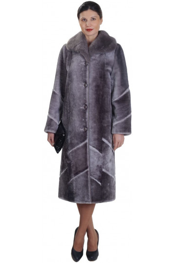 Удлиненная шуба из мутона с норковым воротником